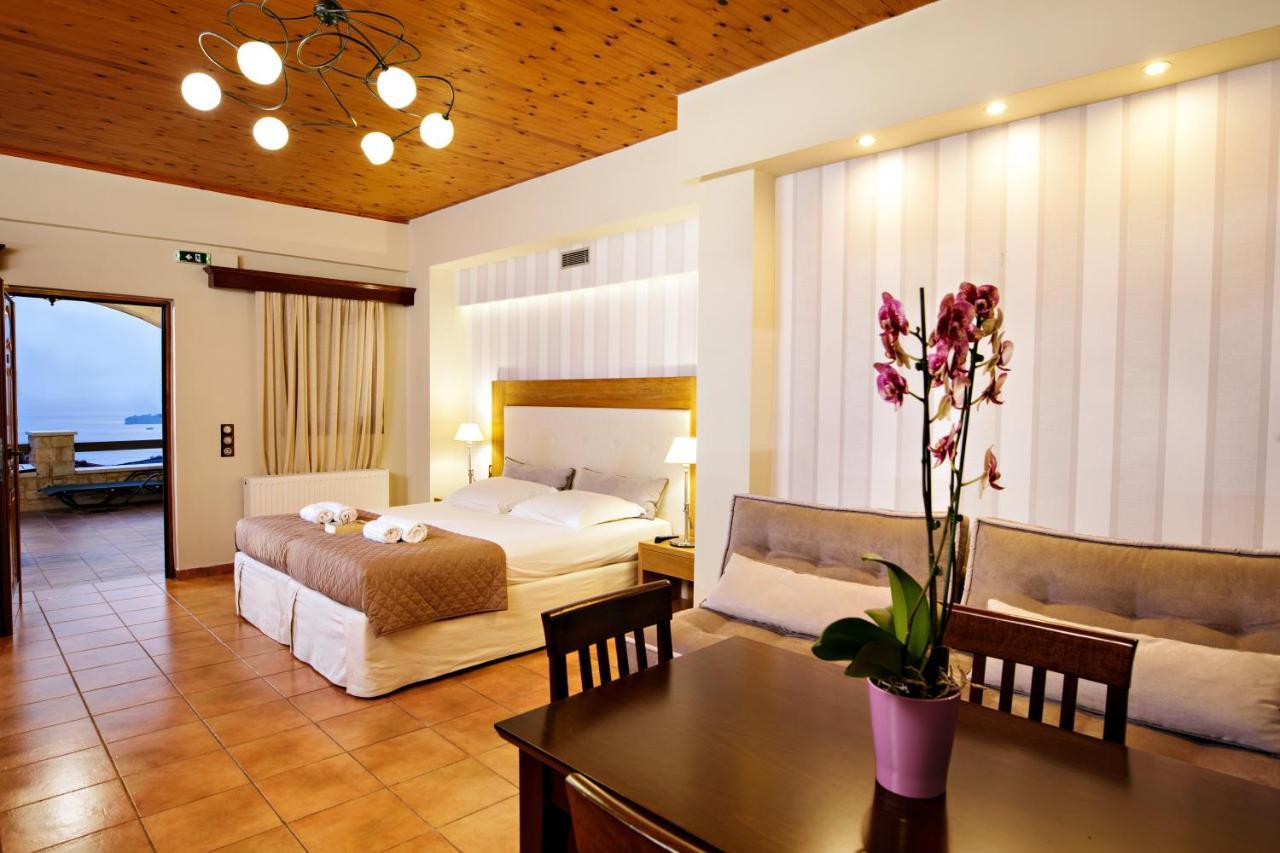 Annaview Apartments & Suites Плакиас Экстерьер фото