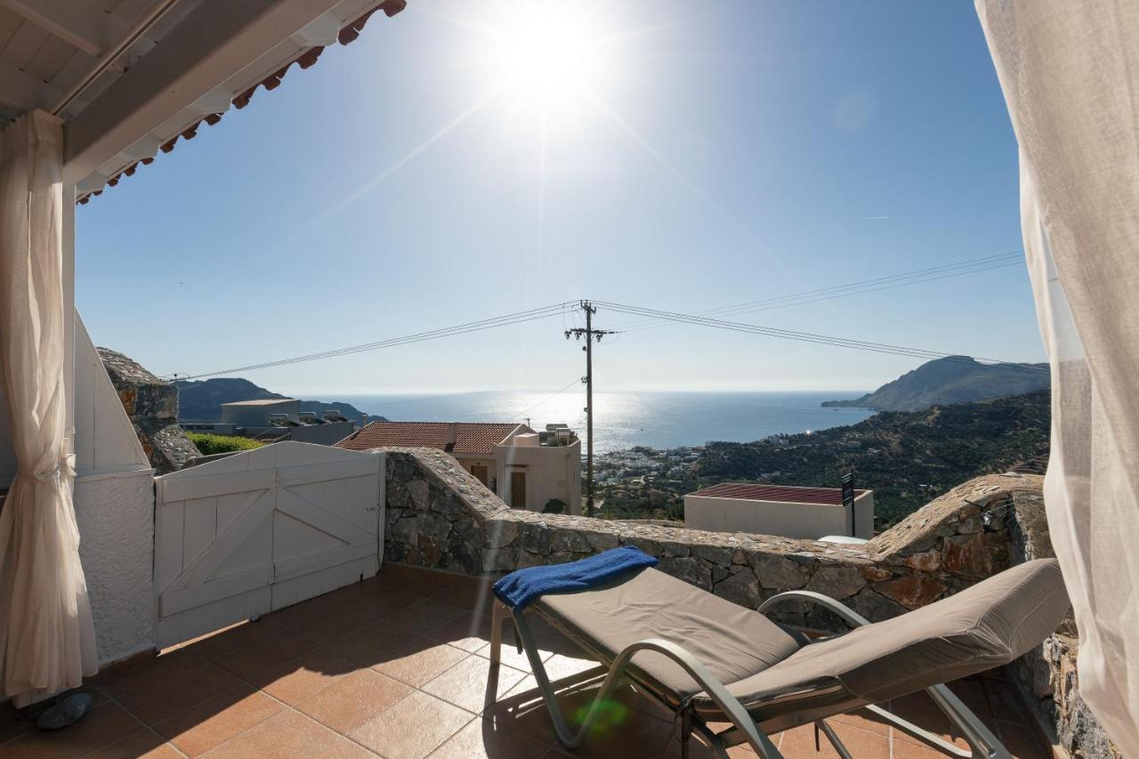 Annaview Apartments & Suites Плакиас Экстерьер фото